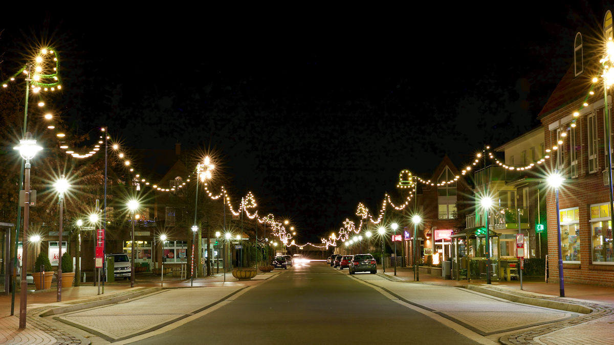 weihnachten, dinklage, weihnachtsbeleuchtung, festbeleuchtung, straßenbeleuchtung, illumination, straßenschmuck, ortsbild, straßenbild